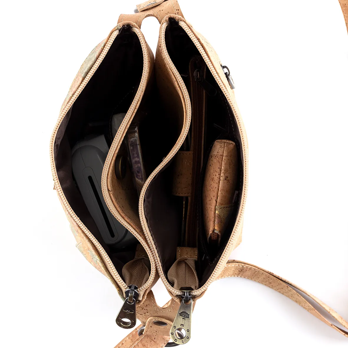 Mala de Tiracolo em Cortiça com Três Compartimentos