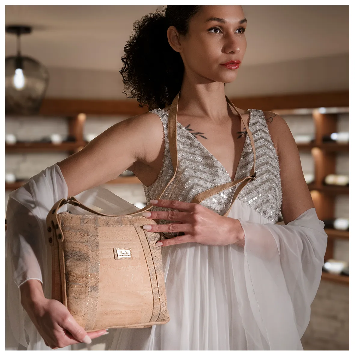 Mala de Tiracolo em Cortiça com Três Compartimentos