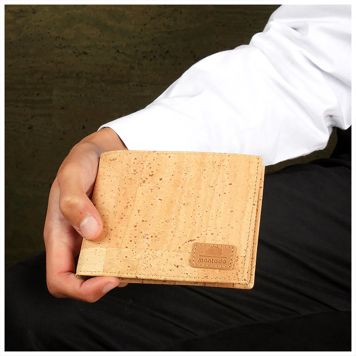 Porta-Moedas Elegante, Natural e Intemporal em Cortiça com Proteção Antirroubo RFID - Natural