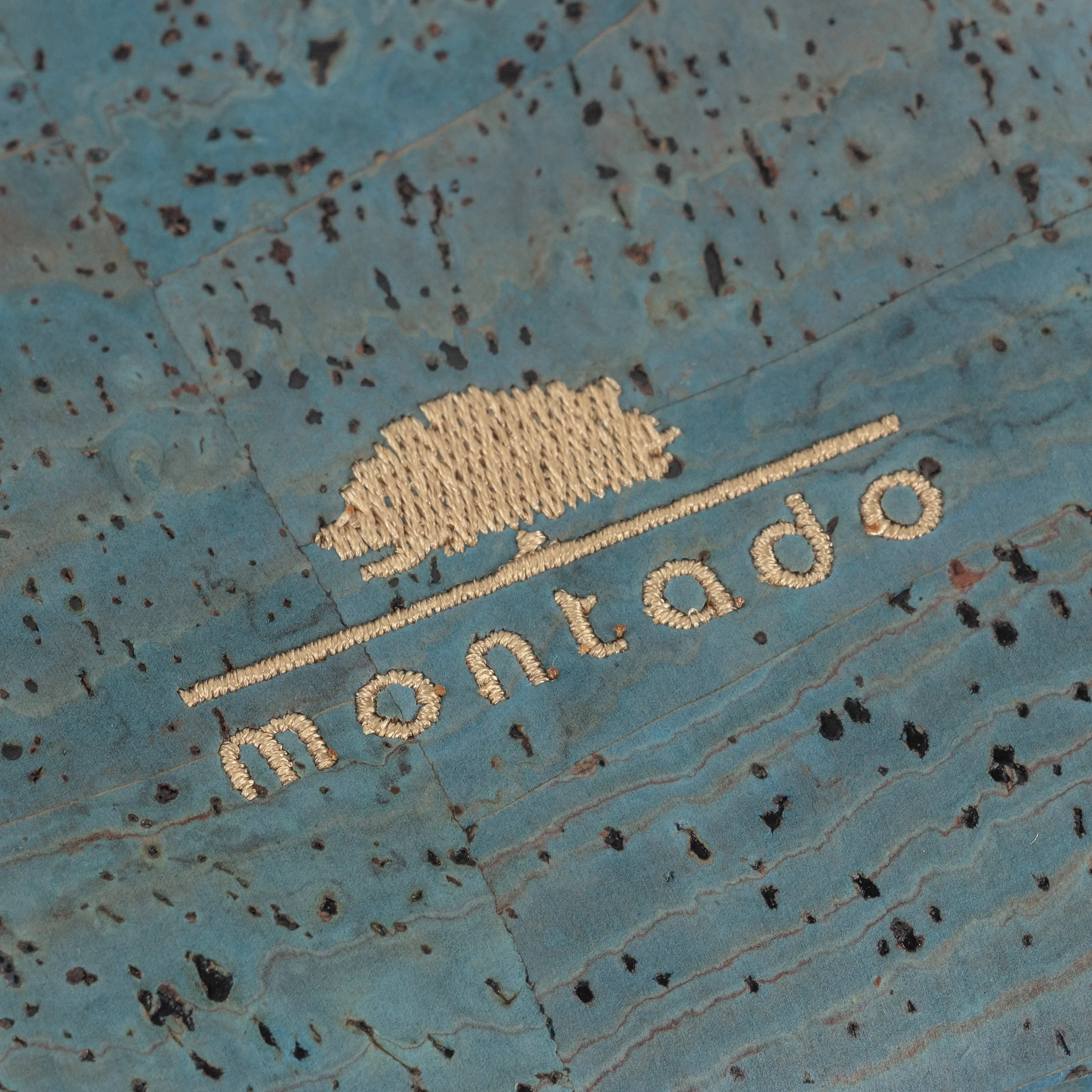 Almofada Quadrada Decorativa e Ecológica em Cortiça - Azul Claro