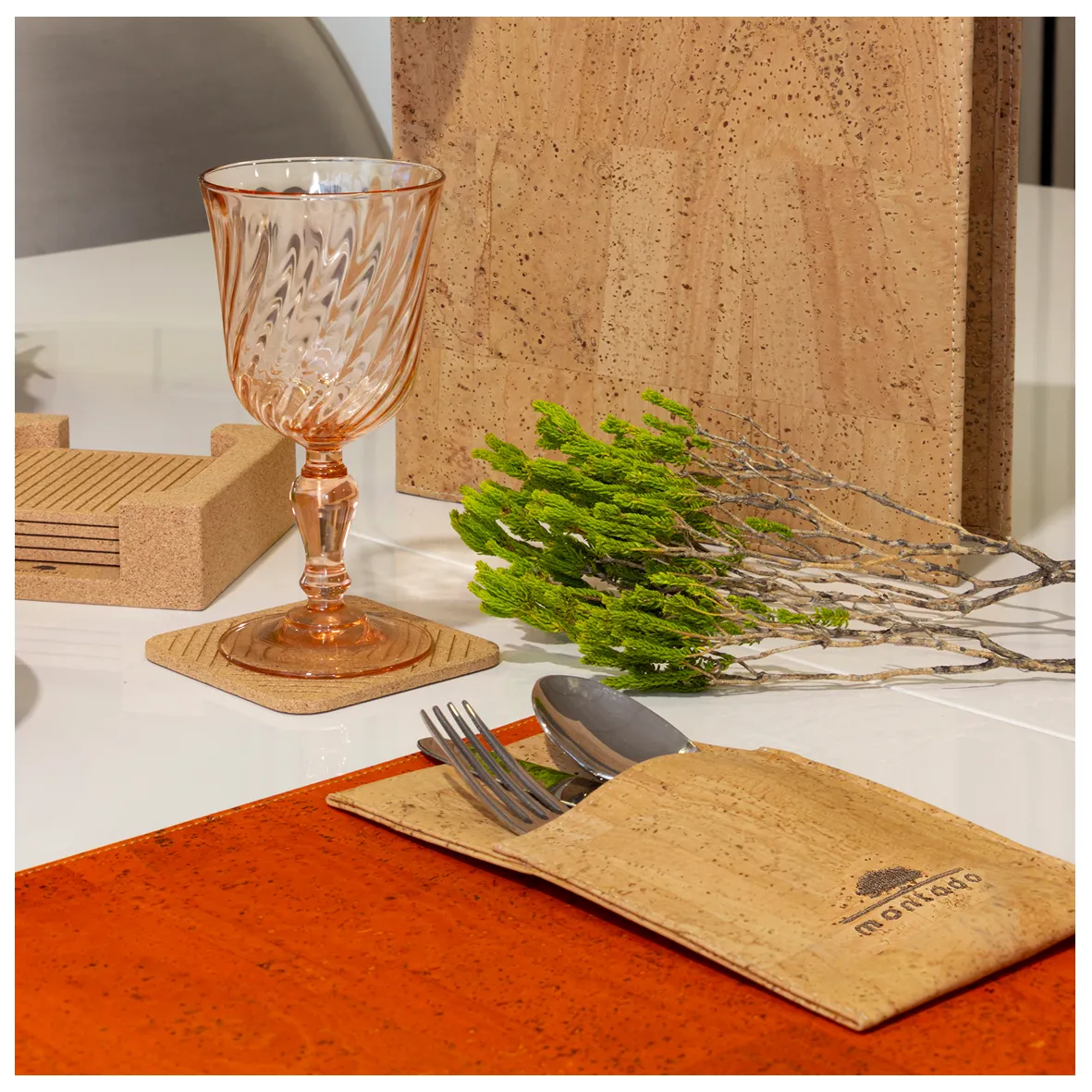 Individual de Mesa Sustentável em Cortiça - Laranja