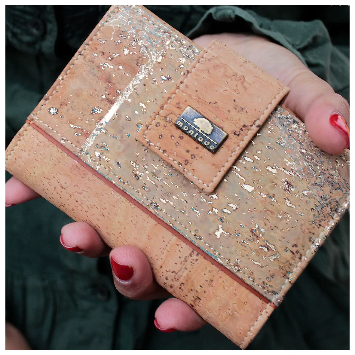 Porta-Moedas em Cortiça, Tamanho Pequeno e Estruturado, com Proteção Anti-Roubo RFID